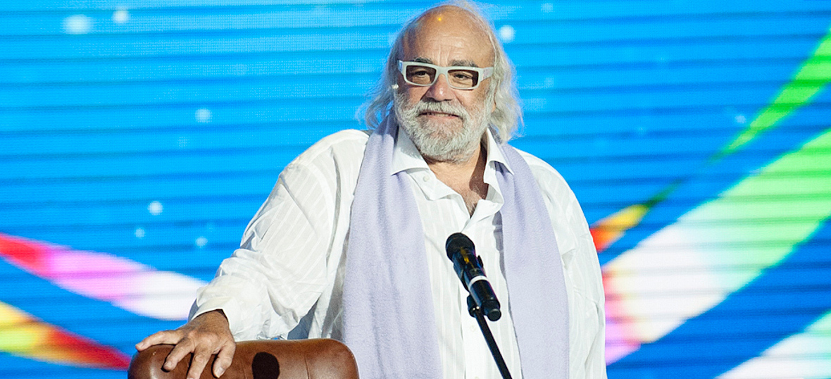 Демис Руссос