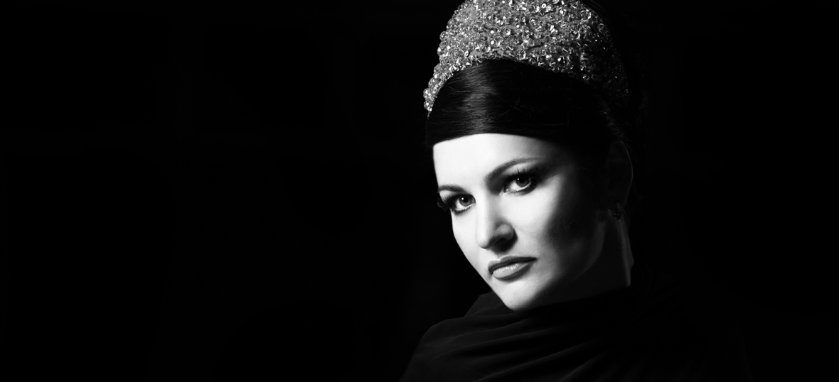 Хибла Герзмава и джазовое трио Даниила Крамера.