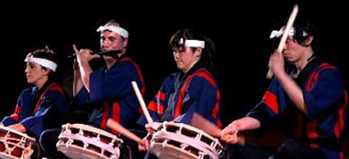 Шоу японских барабанщиков TAIKOZA